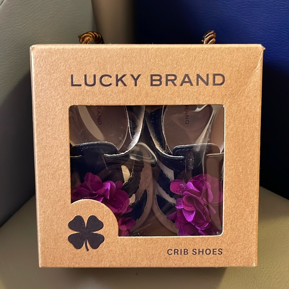 Brand new Lucky Brand 9-12 month black vegan leather pixie crib shoe sandal